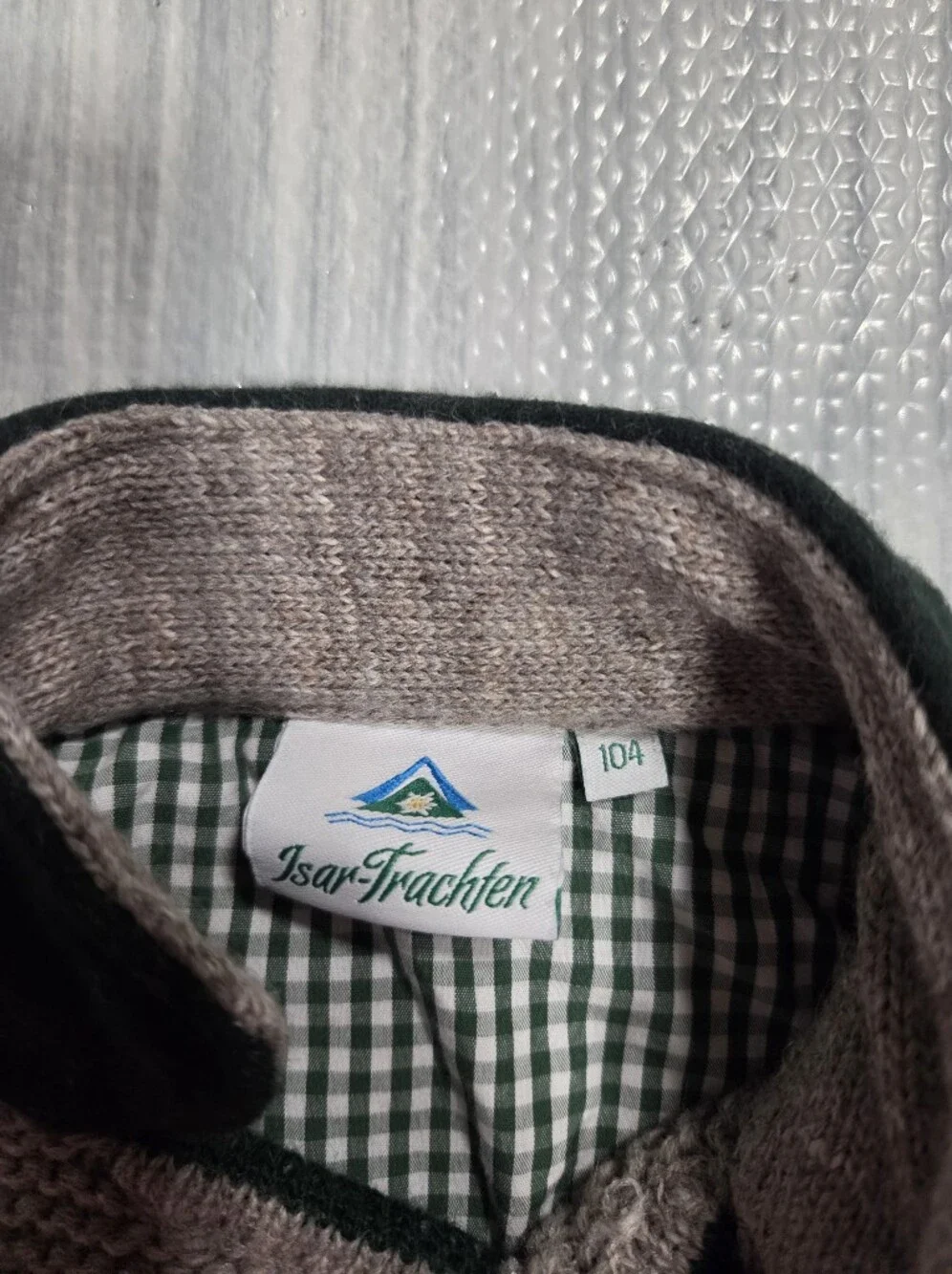 Isar Trachten - Boys German Knit Grey/oatmeal & green Sweater Size 104 4t